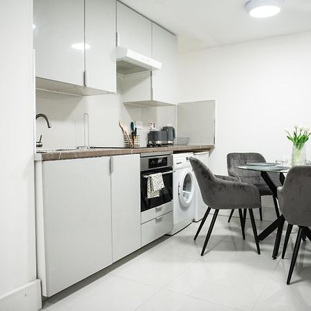 1B Apartment, 30 Mins To Oxford Street London Bagian luar foto