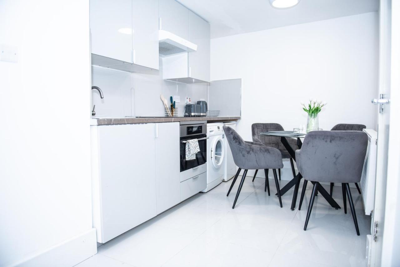 1B Apartment, 30 Mins To Oxford Street London Bagian luar foto